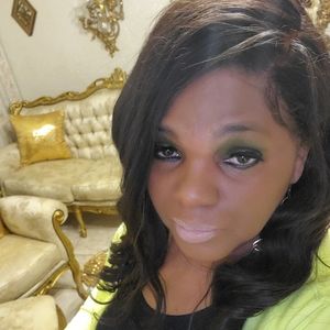 Meet your Posher, Carla